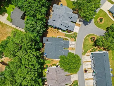 Beautiful End Unit Townhome walking distance to Lake Lanier with - photo 11