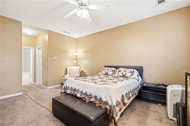 Beautiful End Unit Townhome walking distance to Lake Lanier with - photo 21