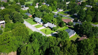 Welcome to Lake Road Estates! This spacious two-story home - photo 22