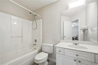 Beautiful End Unit Townhome walking distance to Lake Lanier with - photo 27