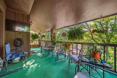 Beautiful lakefront condo in serene setting, close to everything - photo 31