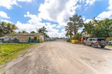 LOCATION, LOCATION, LOCATION!!!!! This property has it all! 29 - photo 5