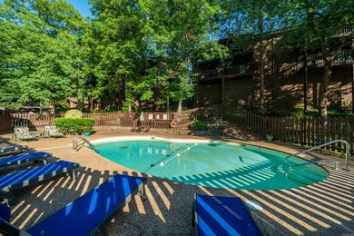Beautiful lakefront condo in serene setting, close to everything - photo 42