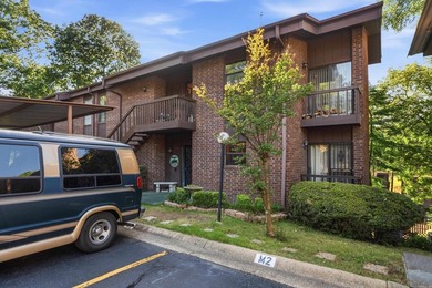 Beautiful lakefront condo in serene setting, close to everything - photo 46