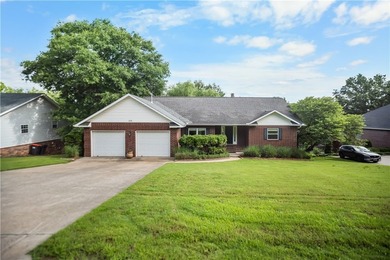 Welcome to Lake Road Estates! This spacious two-story home - photo 50