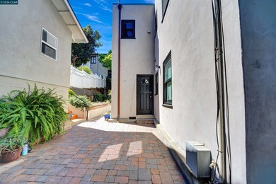 Stunning lakefront duplex with unmatched charm. A remarkable - photo 50