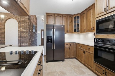 4+ bedrooms, 3 baths and huge double lot! 3 bedrooms on one - photo 10