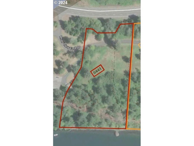 Columbia River Lot For Sale in Cathlamet Washington
