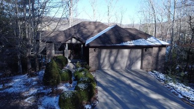 Chatham Lake Home For Sale in Daniels West Virginia