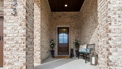 SPECIAL RATES AVAILABLE ON THIS HOME. CONTACT LISTING AGENT FOR - photo 4