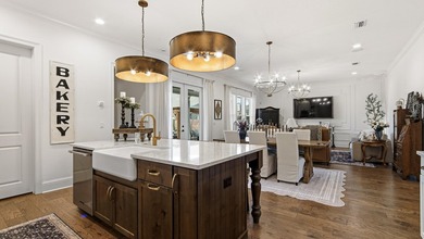 SPECIAL RATES AVAILABLE ON THIS HOME. CONTACT LISTING AGENT FOR - photo 9