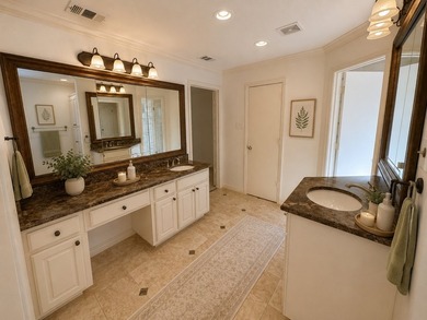 Beautiful 1.5-story home in the desired Canyon Creek subdivision - photo 17