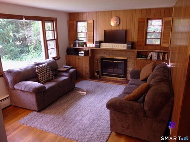 Welcome to 12 Silver dr; this lovely split-level home on a dead - photo 9