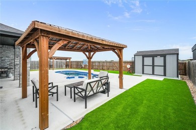 Welcome to 9518 Royal Oak Dr.! Built just three years ago and - photo 27
