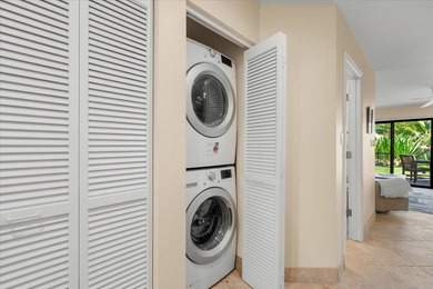 Beautifully renovated and ideally located, this ground-floor - photo 33