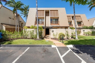 Beautifully renovated and ideally located, this ground-floor - photo 34