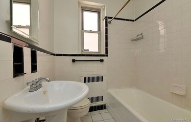Studio + 1 Bath A Corner Unit w/ Dual Window Exposures ?Prime+ - photo 7