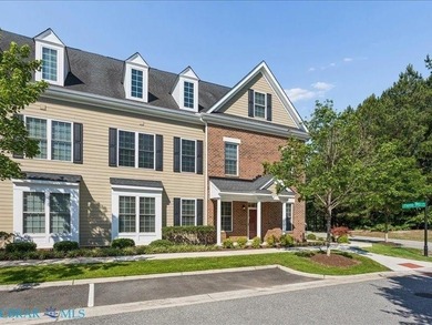 Beautiful condo in York County. Conveniently located close to - photo 1