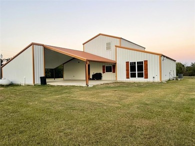 Sleek & Smart meets Comfort & Efficiency in this Truly One of - photo 4
