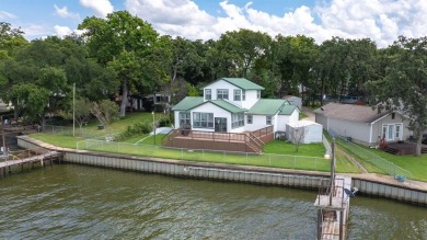 Lake Home For Sale in Gun Barrel City, Texas