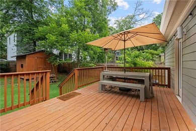 There's a reason people move to East Lake and don't leave - photo 7