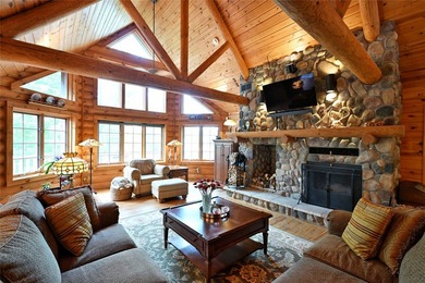 Tucked in the Southern cove of Red Cedar Lake, this 4 bedroom, 3 - photo 14