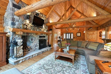 Tucked in the Southern cove of Red Cedar Lake, this 4 bedroom, 3 - photo 15