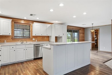 Rustic Log Cabin Retreat on Corner Lot in Claremore - Wraparound