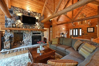 Tucked in the Southern cove of Red Cedar Lake, this 4 bedroom, 3 - photo 16