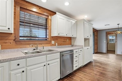 Rustic Log Cabin Retreat on Corner Lot in Claremore - Wraparound