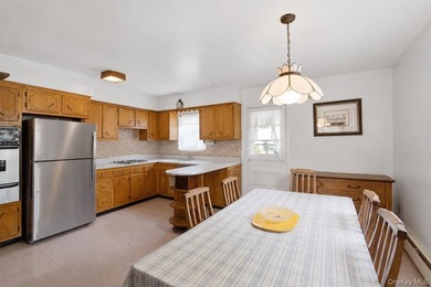 Lovingy maintained semi-attached single family home in sought - photo 9