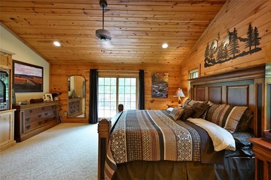 Tucked in the Southern cove of Red Cedar Lake, this 4 bedroom, 3 - photo 27