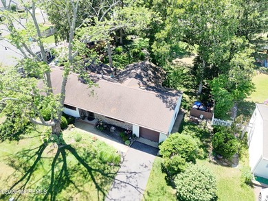 Expanded 3 BR, 2 full BA ranch in desirable Lake Riviera - photo 31