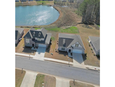 Serene lakefront living on a quiet cul-de-sac in the desirable - photo 33