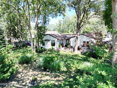 Expanded 3 BR, 2 full BA ranch in desirable Lake Riviera - photo 35