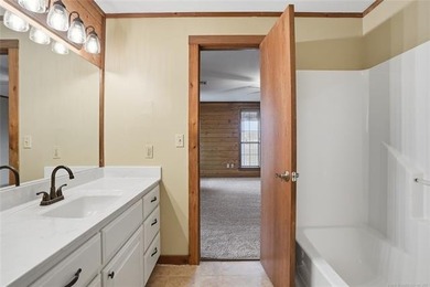 Rustic Log Cabin Retreat on Corner Lot in Claremore - Wraparound