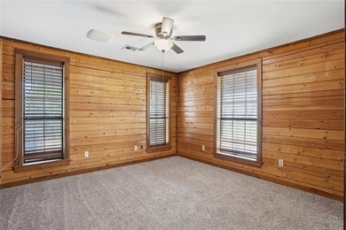 Rustic Log Cabin Retreat on Corner Lot in Claremore - Wraparound