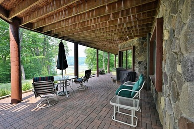 Tucked in the Southern cove of Red Cedar Lake, this 4 bedroom, 3 - photo 49