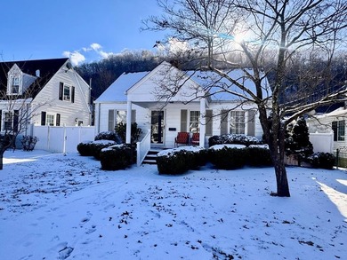 Kanawha River Home For Sale in Charleston West Virginia