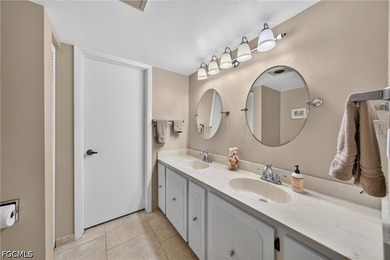 Premium 18th hole views. First floor end unit. Bundled amenities - photo 20