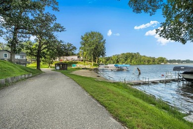Welcome to effortless lake living at its finest! This charming - photo 20