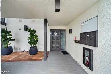 Premium 18th hole views. First floor end unit. Bundled amenities - photo 24