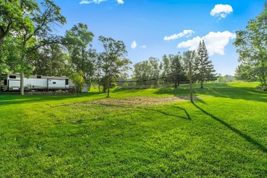 Welcome to effortless lake living at its finest! This charming - photo 25
