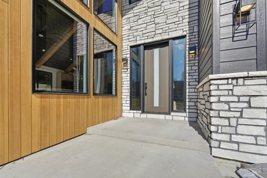 Exceptional homesite in the desirable Crane Shores community - photo 2