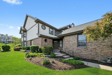 Lake Townhome/Townhouse For Sale in Orland Park, Illinois