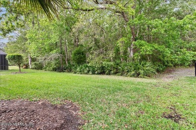 Welcome to this impeccably maintained, beautifully upgraded home - photo 22