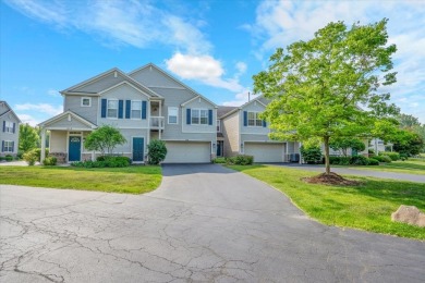 Lake Townhome/Townhouse Sale Pending in Lakemoor, Illinois