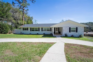 Lake Gertrude Home For Sale in Mount Dora Florida