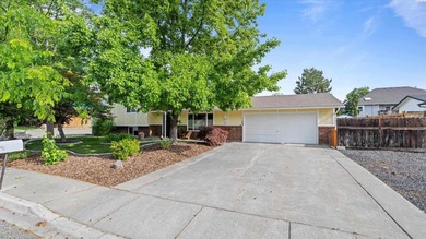 MLS# 293501 BEST RICHLAND GOLD COAST VALUE! 326 Scot St - photo 2