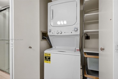 BEAUTIFUL, TOTALLY RENOVATED 2/2 IN DESIRABLE PORTSVIEW AT THE